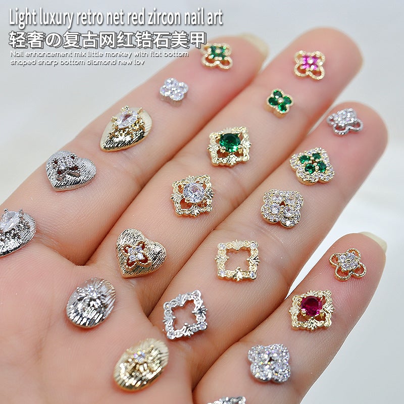 Internet Celebrity Explosions Retro Palace Style Nail Art Zircon Accessories Light Luxury Four-Leaf Clover Hollow Diamond Nail Jewelry - Image 4